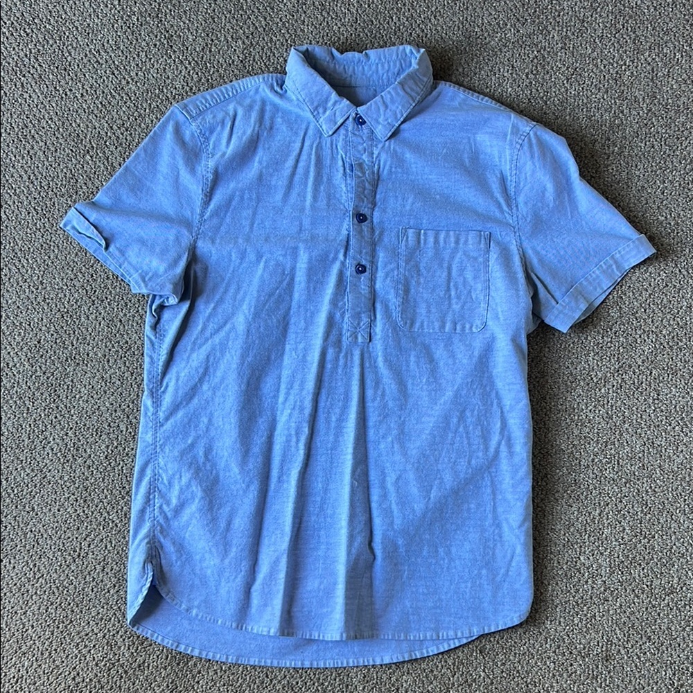 Lululemon Athletica Blue Casual Button Down Shirt